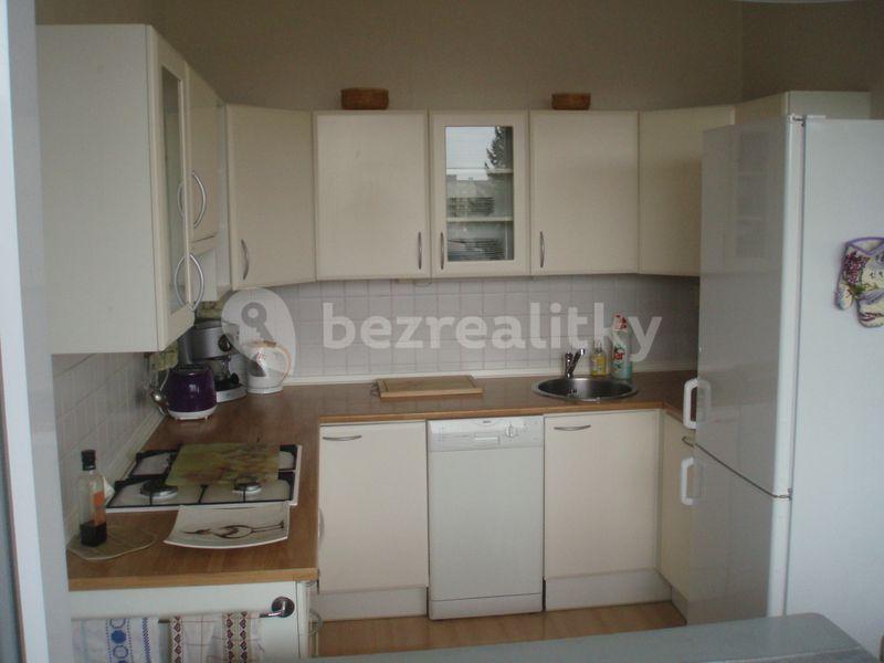 4 bedroom flat to rent, 68 m², Mimoňská, Prague, Prague