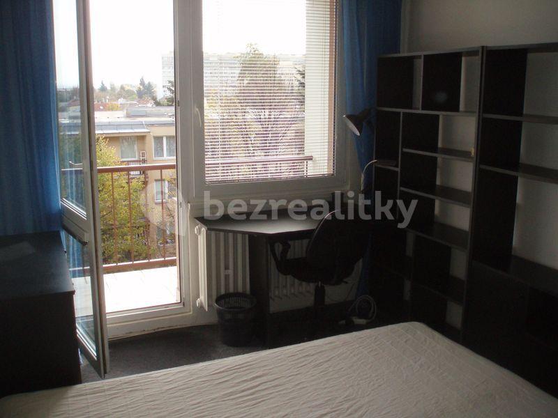 4 bedroom flat to rent, 68 m², Mimoňská, Prague, Prague