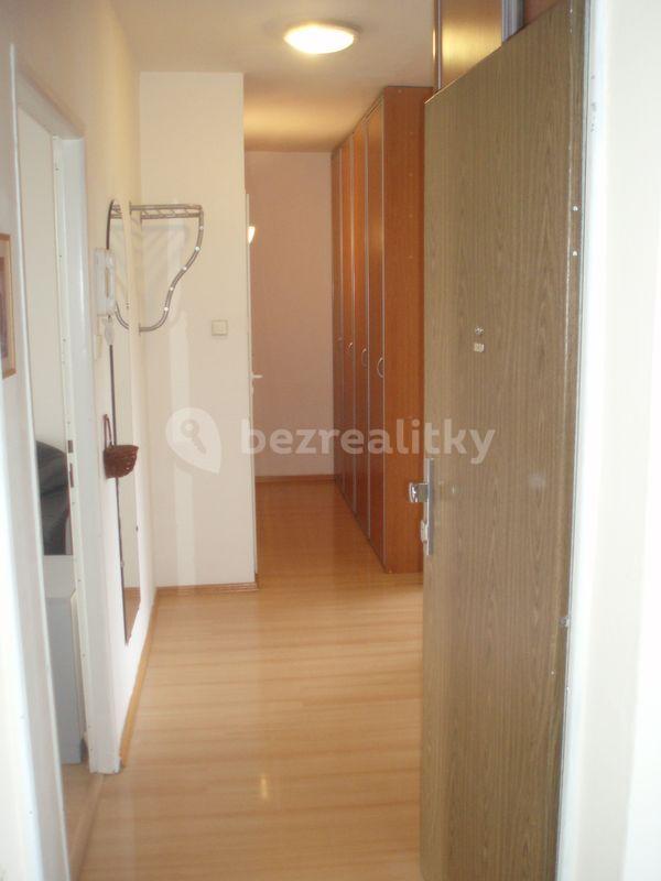 4 bedroom flat to rent, 68 m², Mimoňská, Prague, Prague