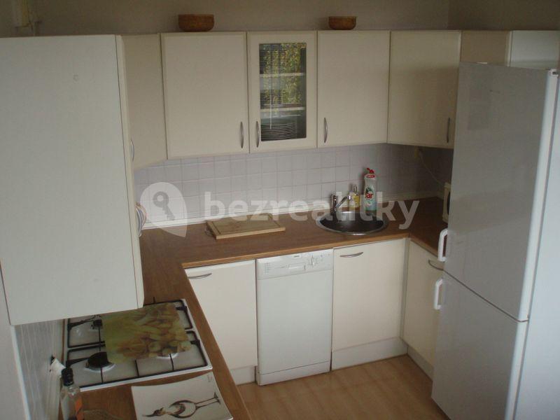 4 bedroom flat to rent, 68 m², Mimoňská, Prague, Prague