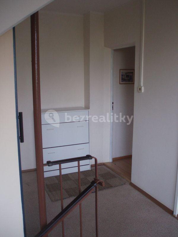 4 bedroom flat to rent, 68 m², Mimoňská, Prague, Prague