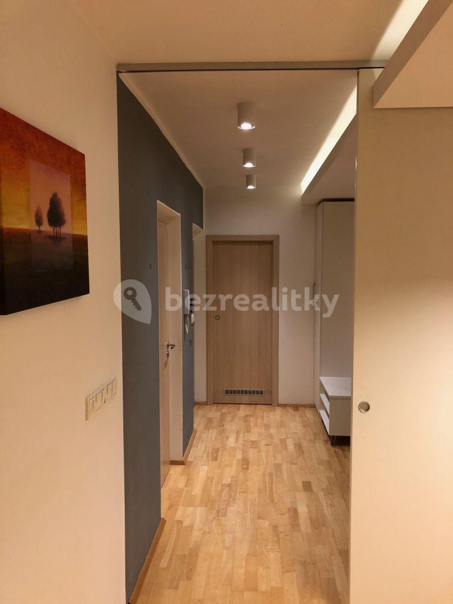 2 bedroom with open-plan kitchen flat to rent, 93 m², Jaromíra Vejvody, Prague, Prague