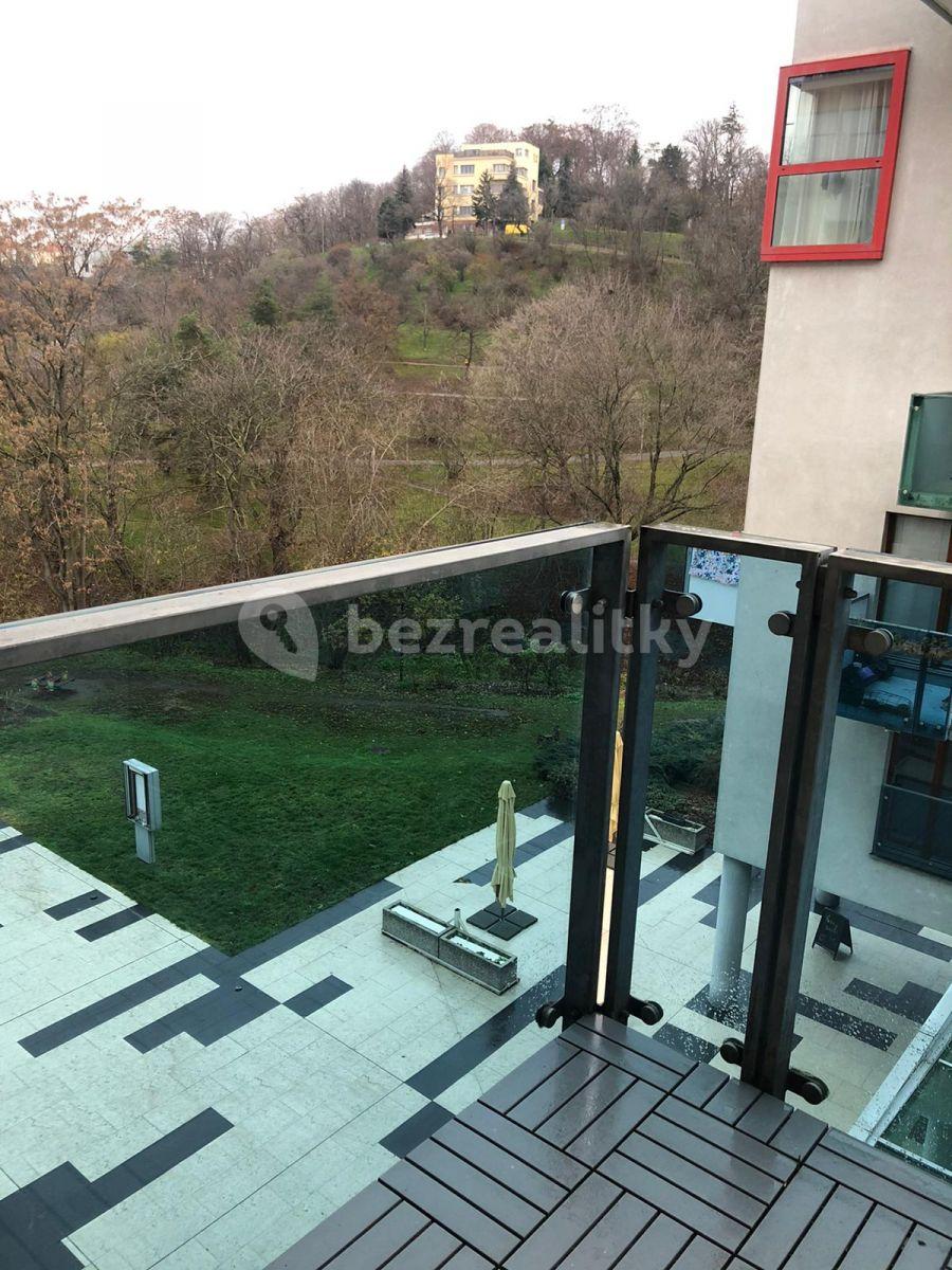 2 bedroom with open-plan kitchen flat to rent, 90 m², Vršovická, Prague, Prague