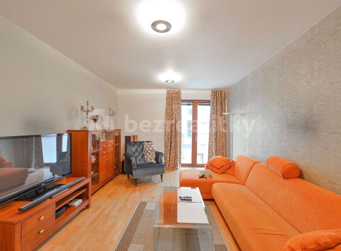 2 bedroom with open-plan kitchen flat to rent, 90 m², Vršovická, Prague, Prague