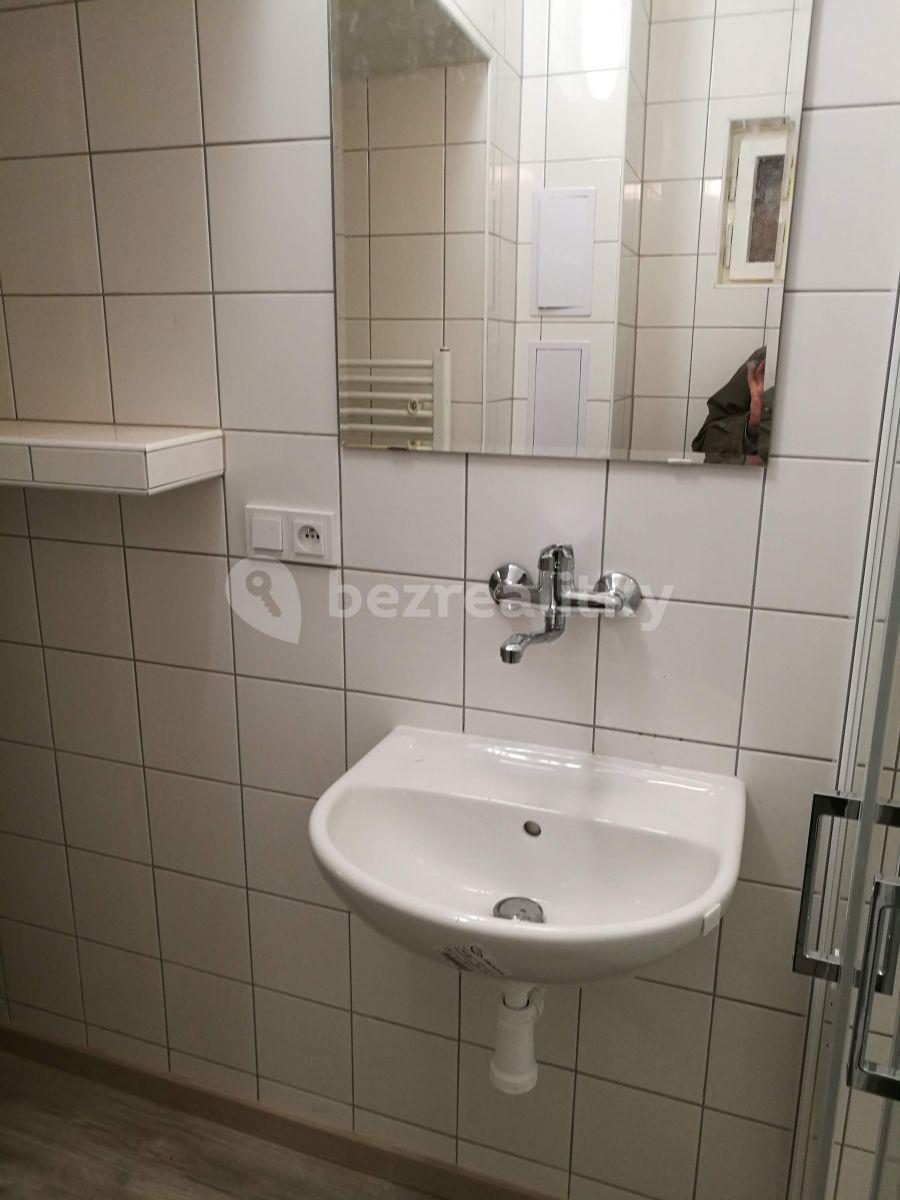 2 bedroom flat to rent, 56 m², Podbabská, Prague, Prague