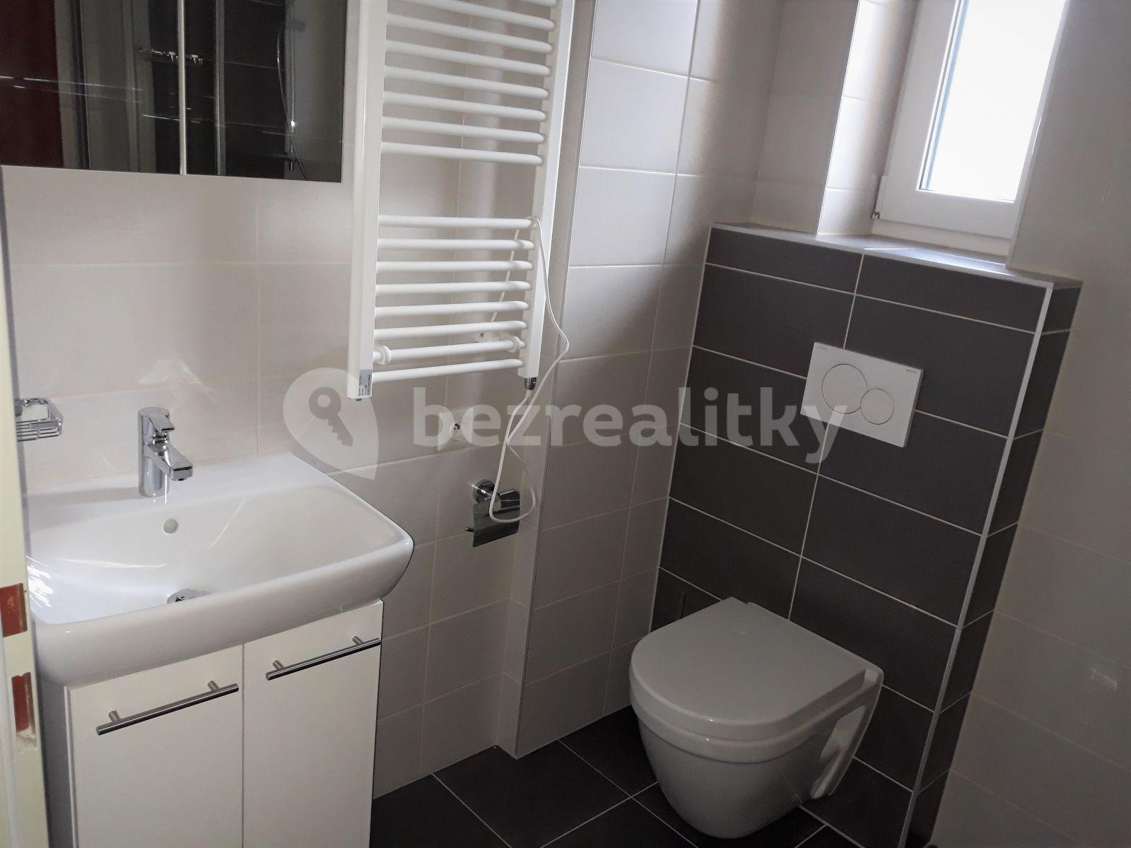 Studio flat to rent, 30 m², Moravanská, Brno, Jihomoravský Region