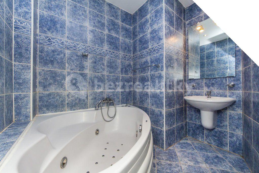 2 bedroom flat to rent, 80 m², Slovinská, Prague, Prague