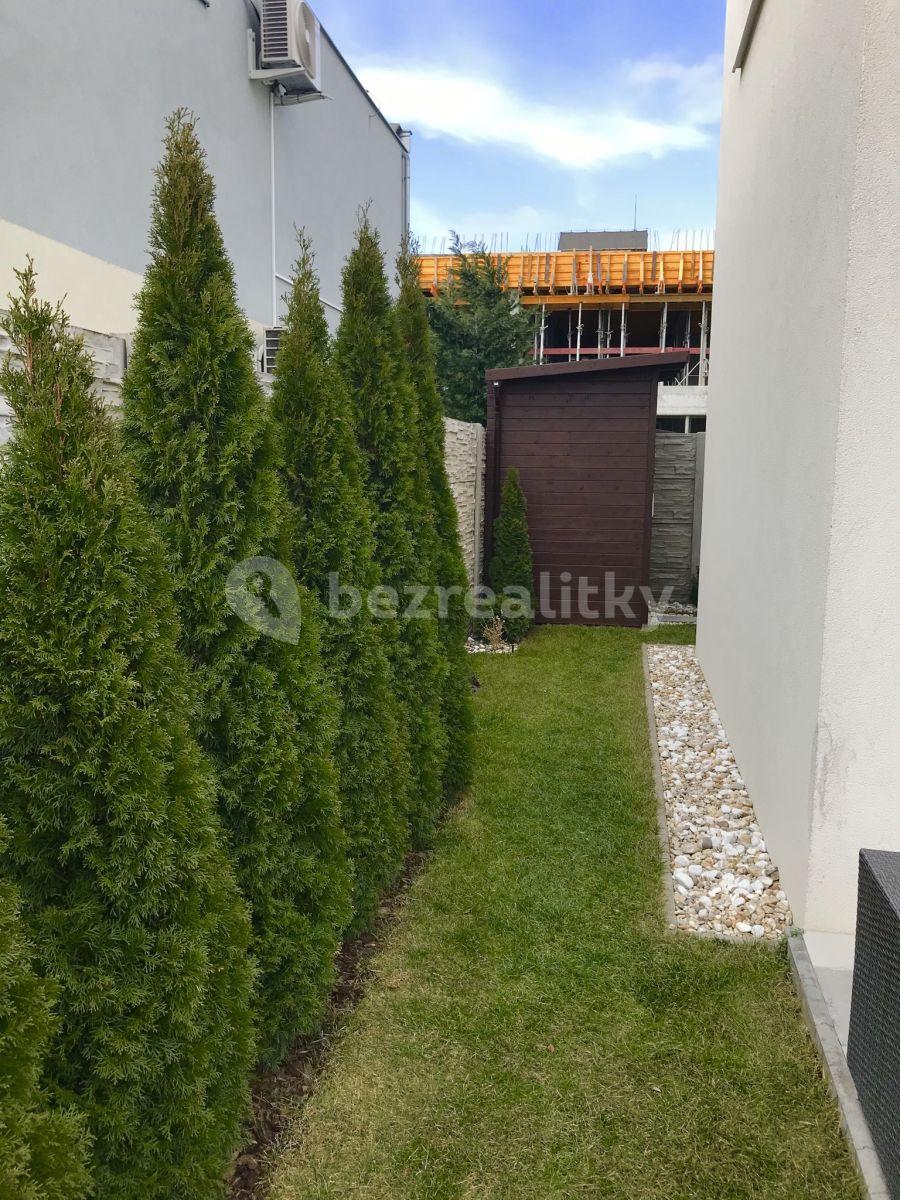 3 bedroom flat to rent, 78 m², Opálová, Jarovce, Bratislavský Region