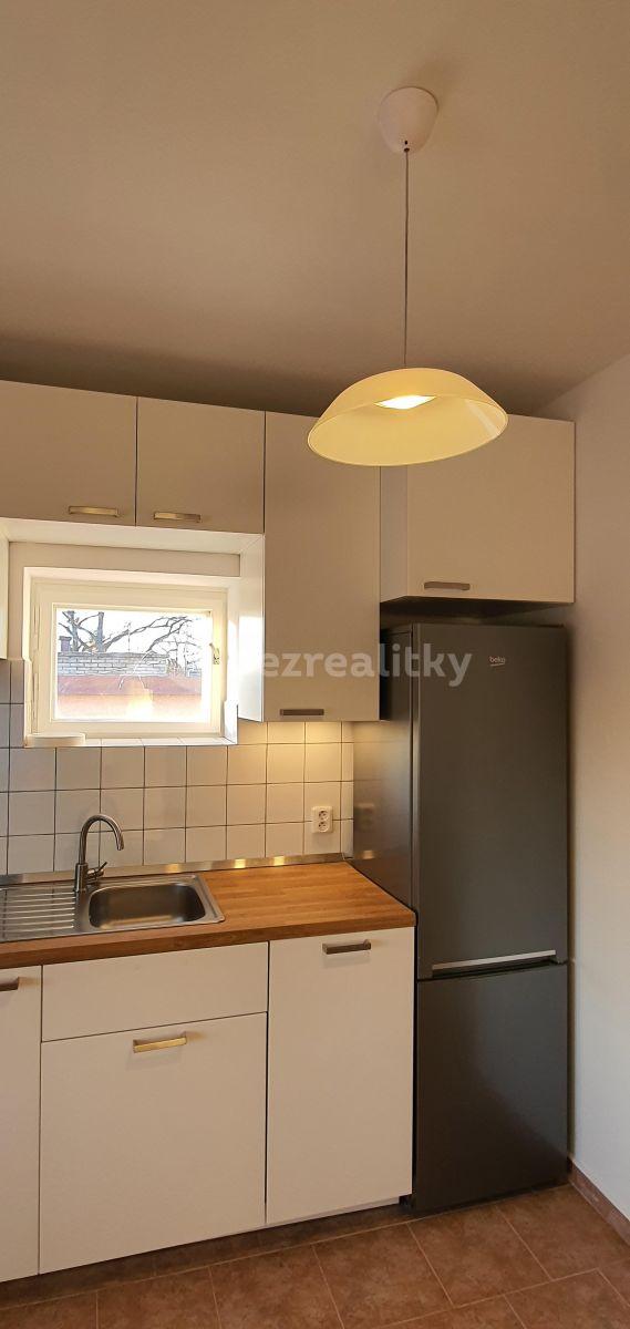 2 bedroom with open-plan kitchen flat to rent, 78 m², Čihákova, Poděbrady, Středočeský Region