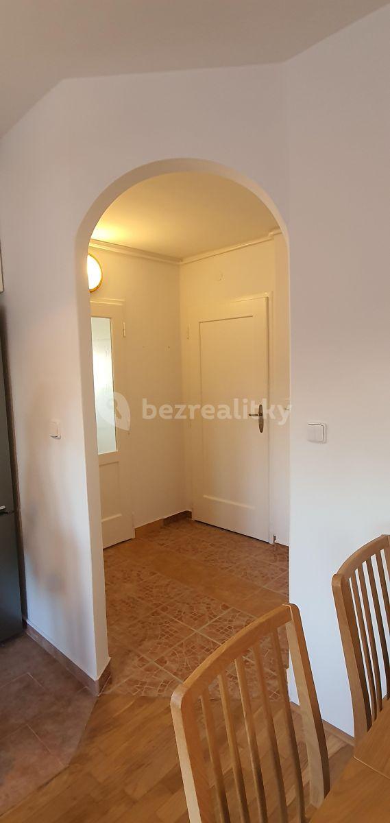 2 bedroom with open-plan kitchen flat to rent, 78 m², Čihákova, Poděbrady, Středočeský Region