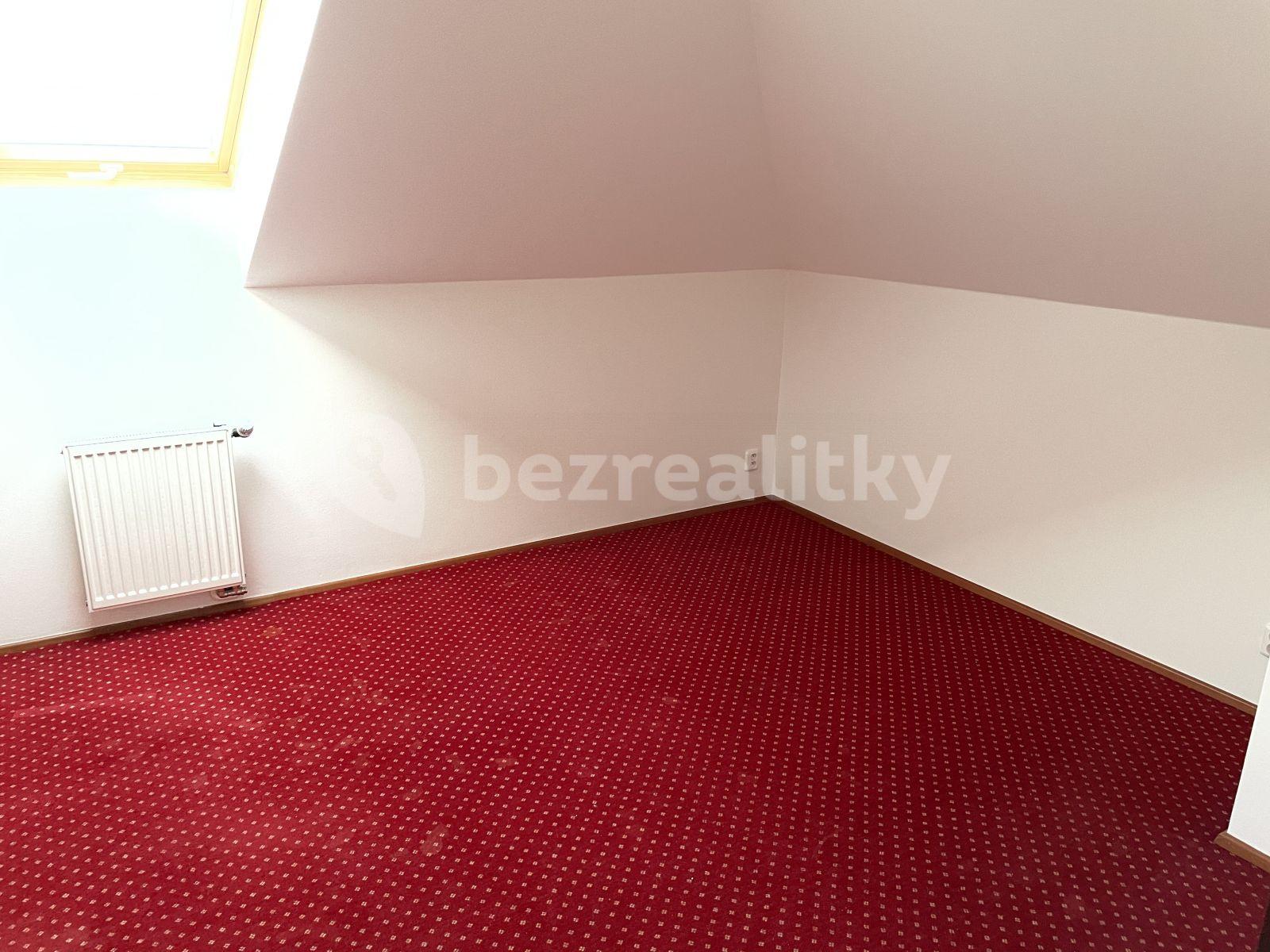 4 bedroom with open-plan kitchen flat to rent, 170 m², Žampiónová, Prague, Prague