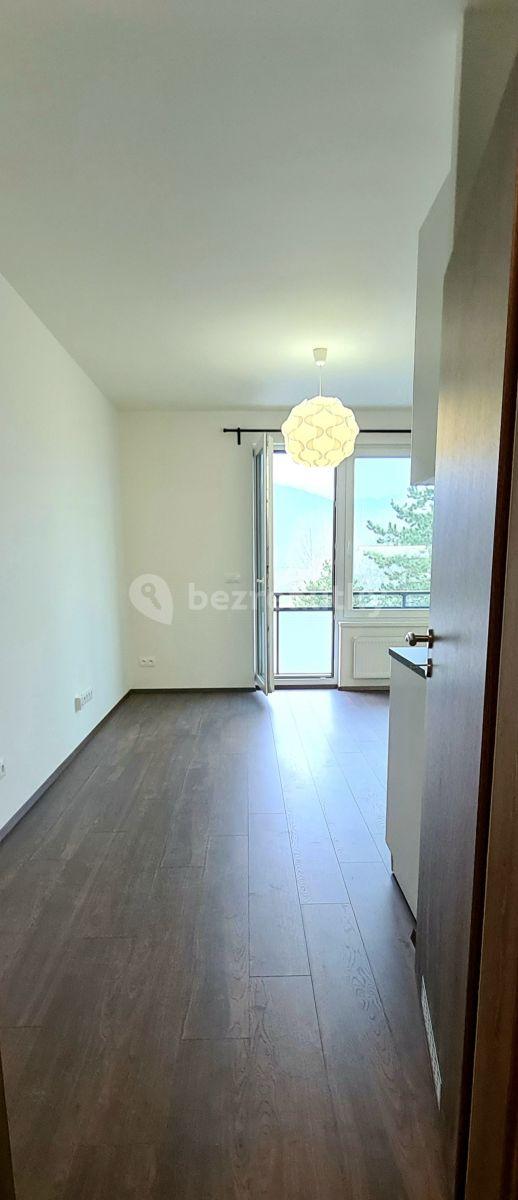 Studio flat to rent, 33 m², Šífařská, Prague, Prague