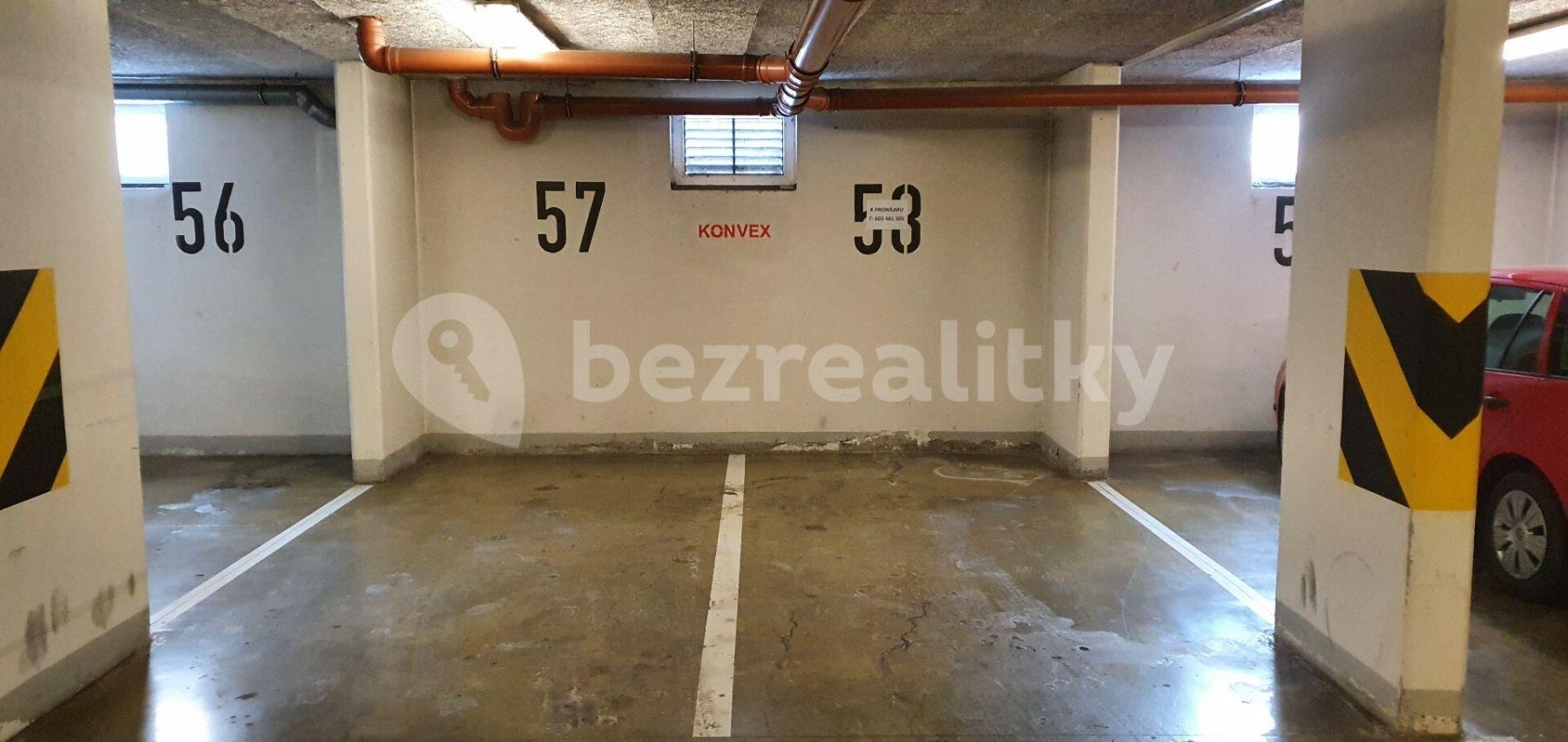 garage to rent, 12 m², Počernická, Prague, Prague