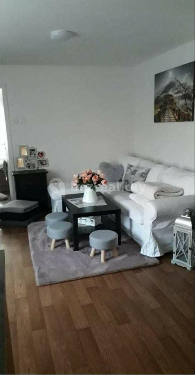 2 bedroom flat to rent, 100 m², Dlouhá, Tehov, Středočeský Region