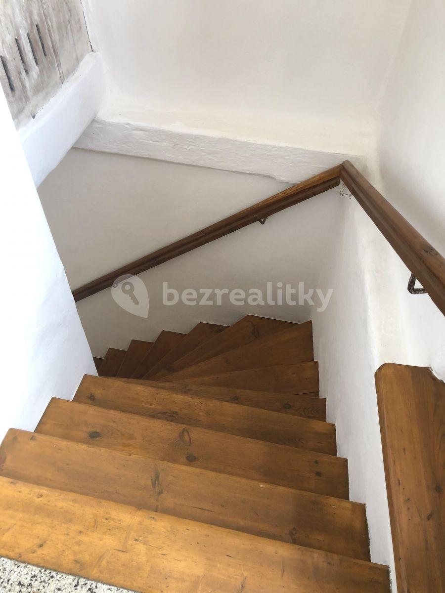 1 bedroom with open-plan kitchen flat to rent, 45 m², Nový Svět, Prague, Prague