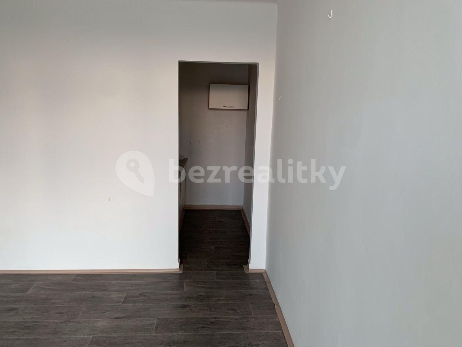 1 bedroom flat to rent, 35 m², Třída Míru, Beroun, Středočeský Region