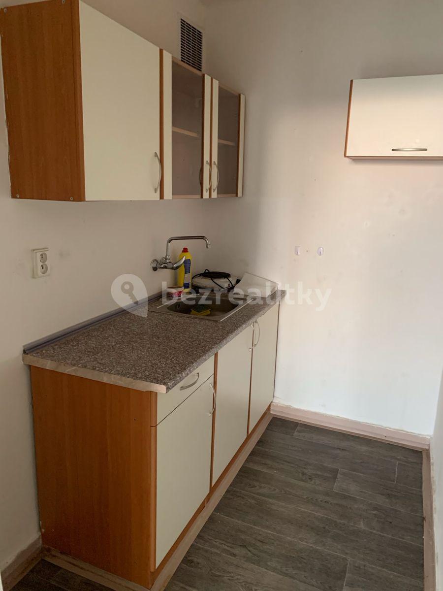 1 bedroom flat to rent, 35 m², Třída Míru, Beroun, Středočeský Region