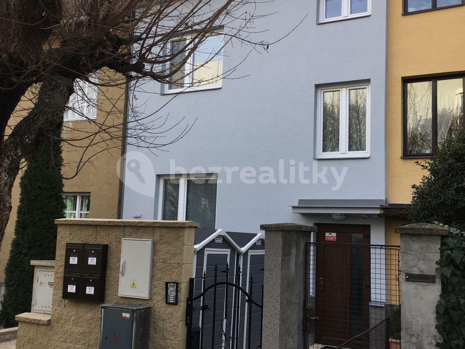 1 bedroom with open-plan kitchen flat to rent, 48 m², Sobotkova, Brno, Jihomoravský Region