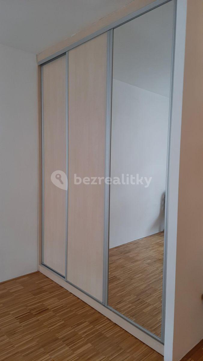 2 bedroom flat to rent, 62 m², Korunní, Prague, Prague