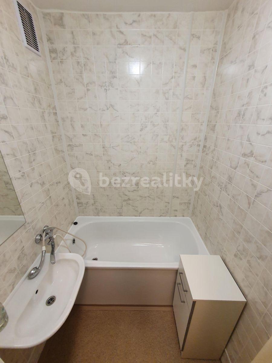 1 bedroom flat to rent, 38 m², Brunclíkova, Prague, Prague