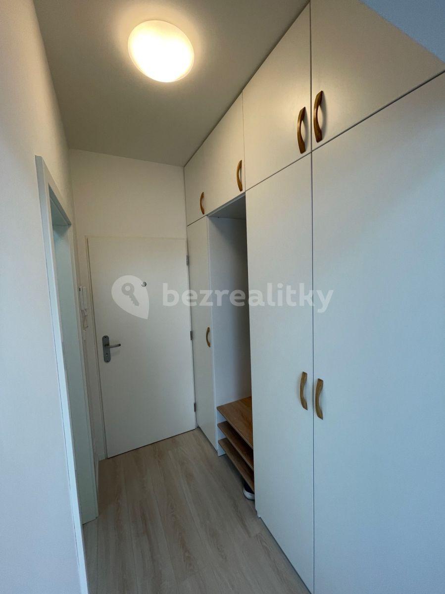 Studio flat for sale, 23 m², Poděbradská, Prague, Prague