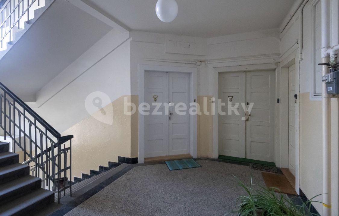 1 bedroom with open-plan kitchen flat to rent, 58 m², Jičínská, Prague, Prague