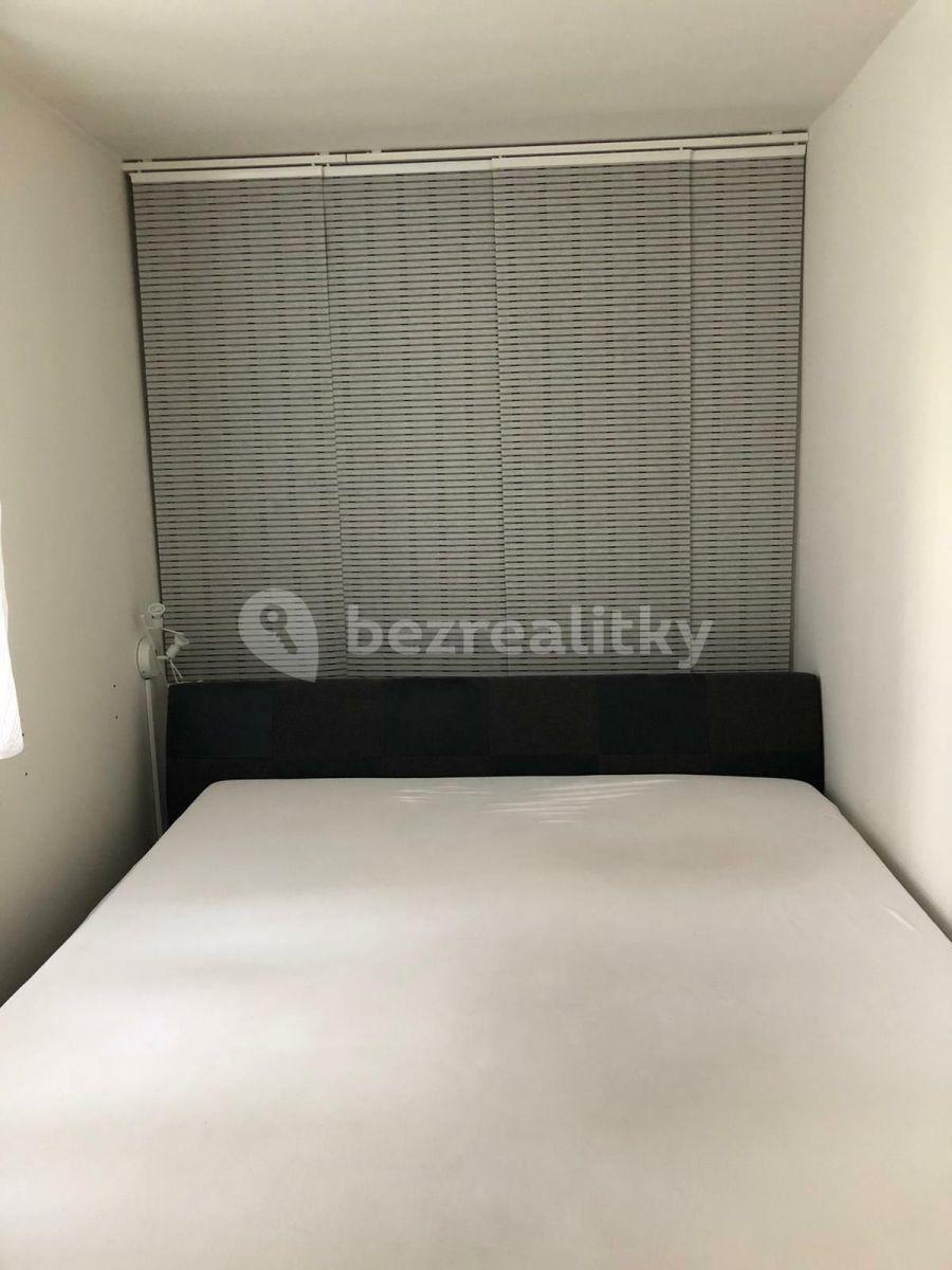 1 bedroom with open-plan kitchen flat to rent, 45 m², Kukelská, Prague, Prague