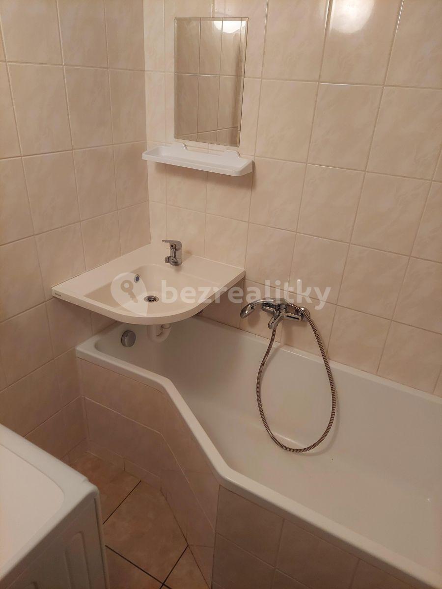 Small studio flat to rent, 17 m², Mozolky, Brno, Jihomoravský Region