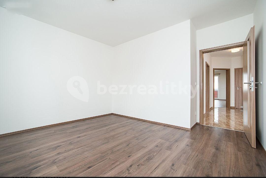 3 bedroom with open-plan kitchen flat to rent, 85 m², Sicherova, Prague, Prague