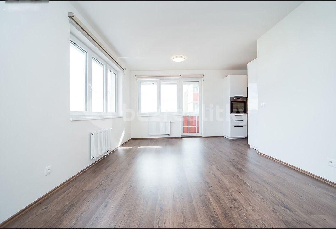 3 bedroom with open-plan kitchen flat to rent, 85 m², Sicherova, Prague, Prague