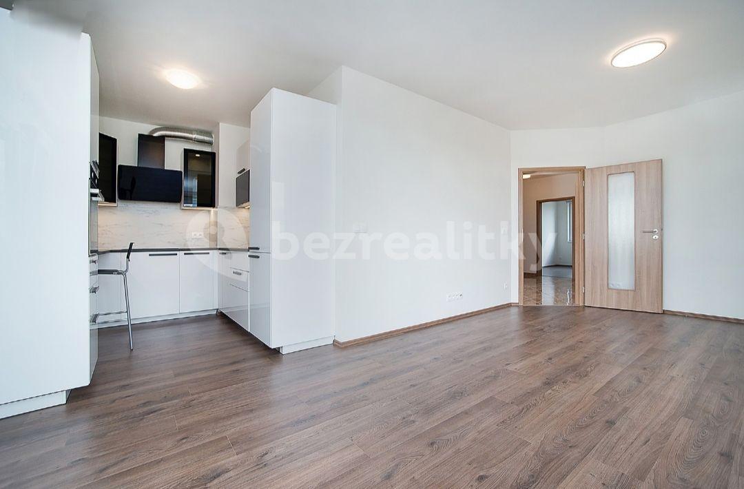 3 bedroom with open-plan kitchen flat to rent, 85 m², Sicherova, Prague, Prague