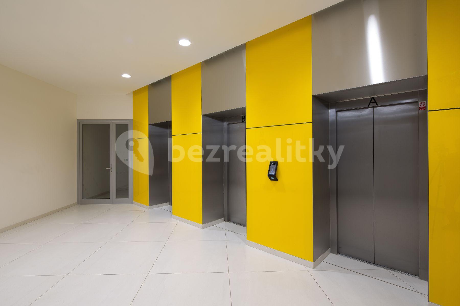 1 bedroom with open-plan kitchen flat to rent, 50 m², Mukařovského, Prague, Prague