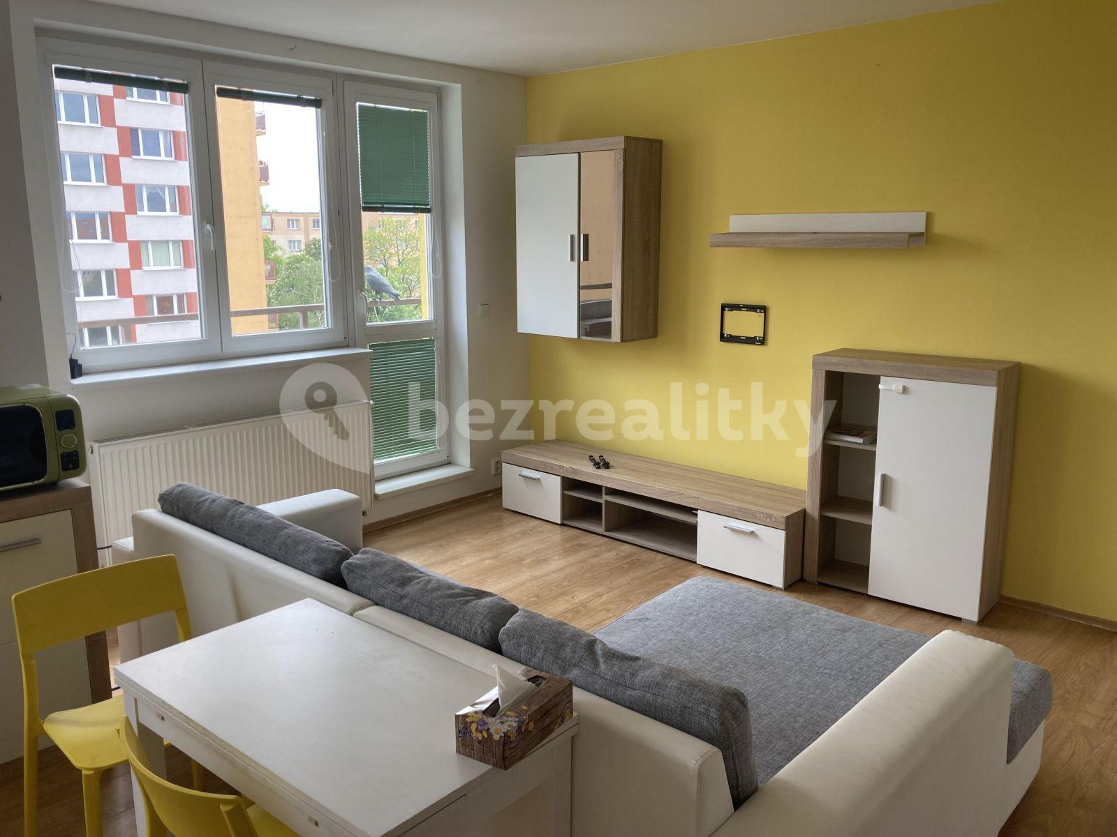 Studio flat to rent, 50 m², Jabloňová, Prague, Prague