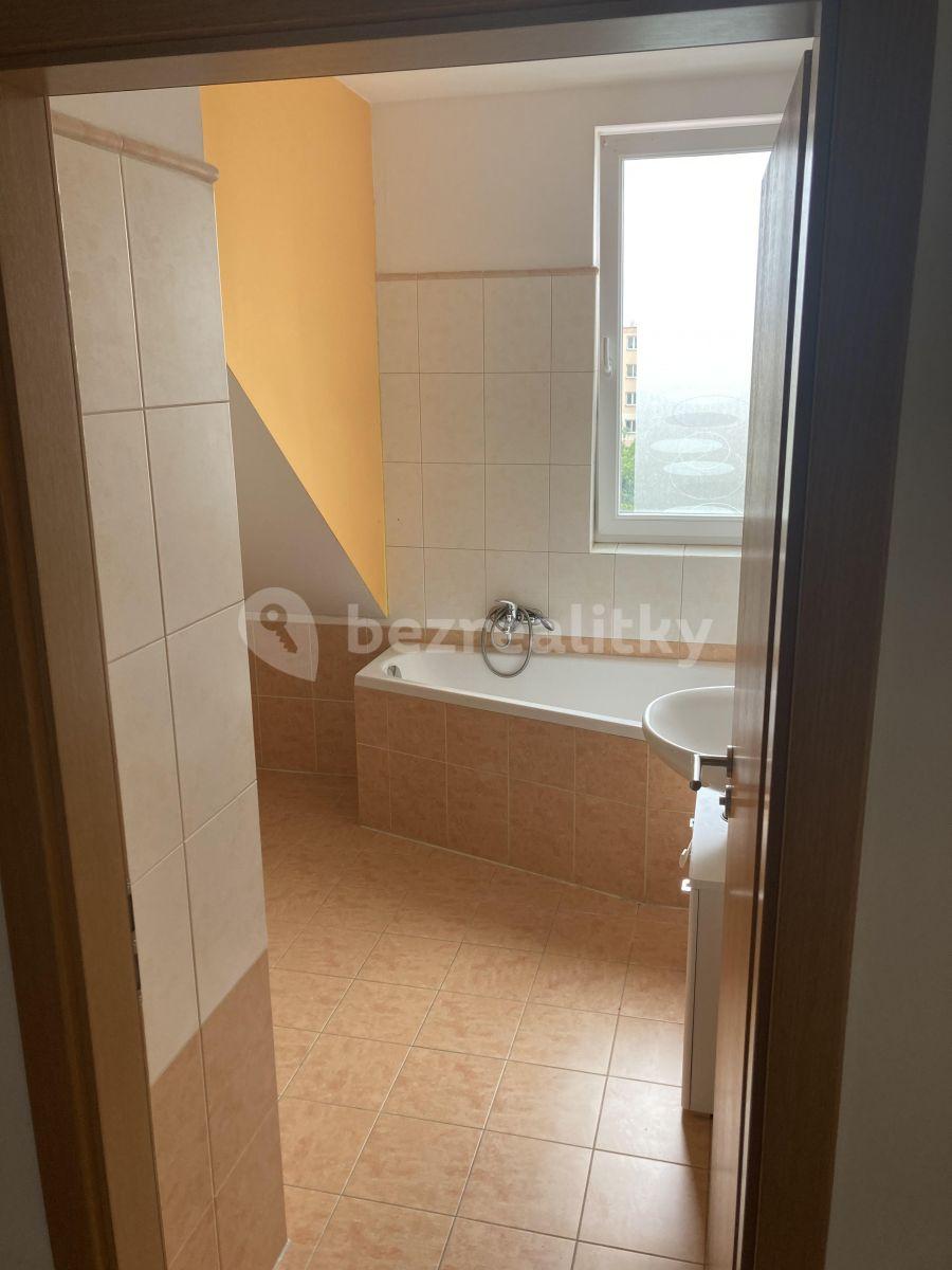 Studio flat to rent, 50 m², Jabloňová, Prague, Prague