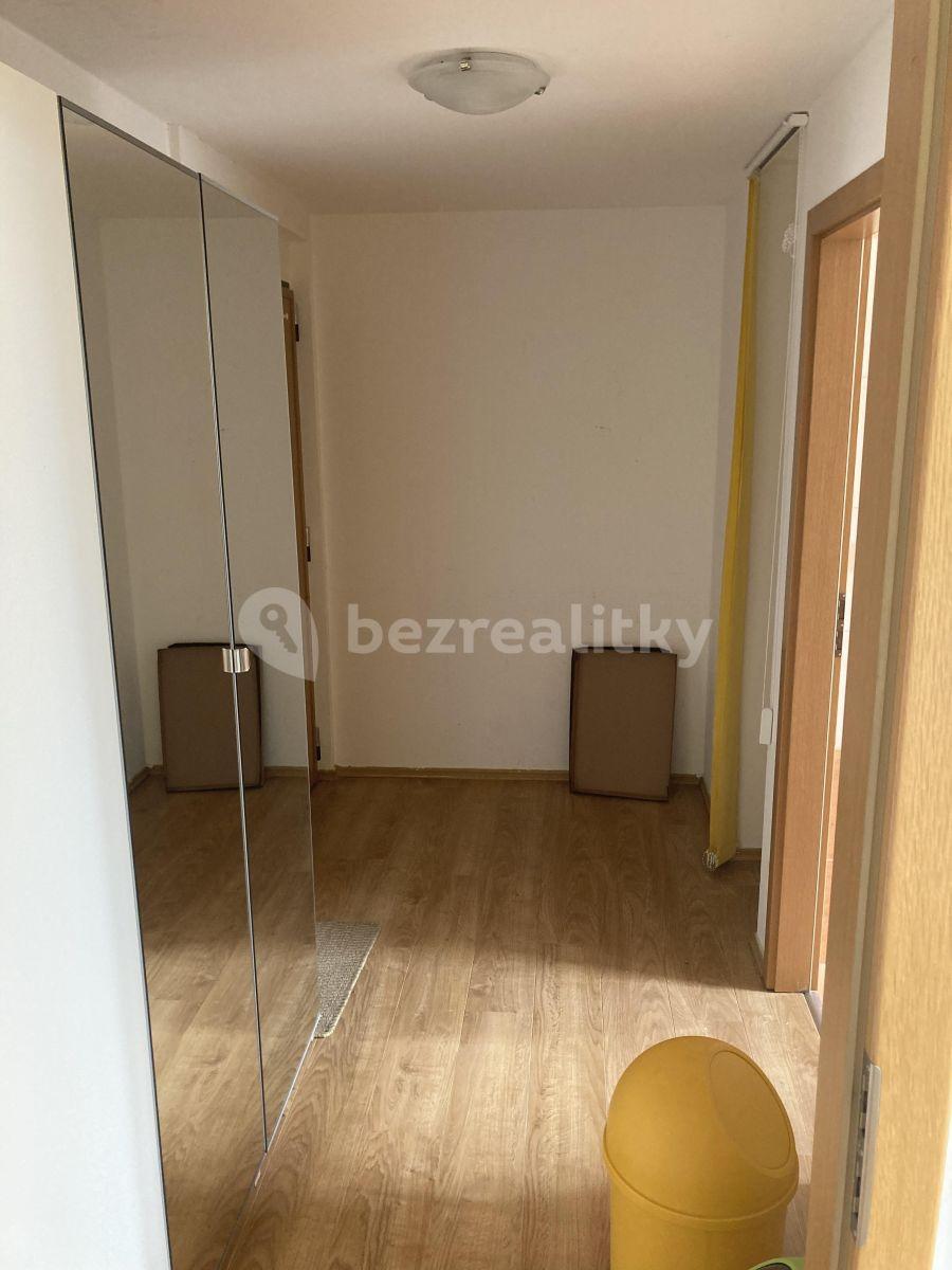 Studio flat to rent, 50 m², Jabloňová, Prague, Prague