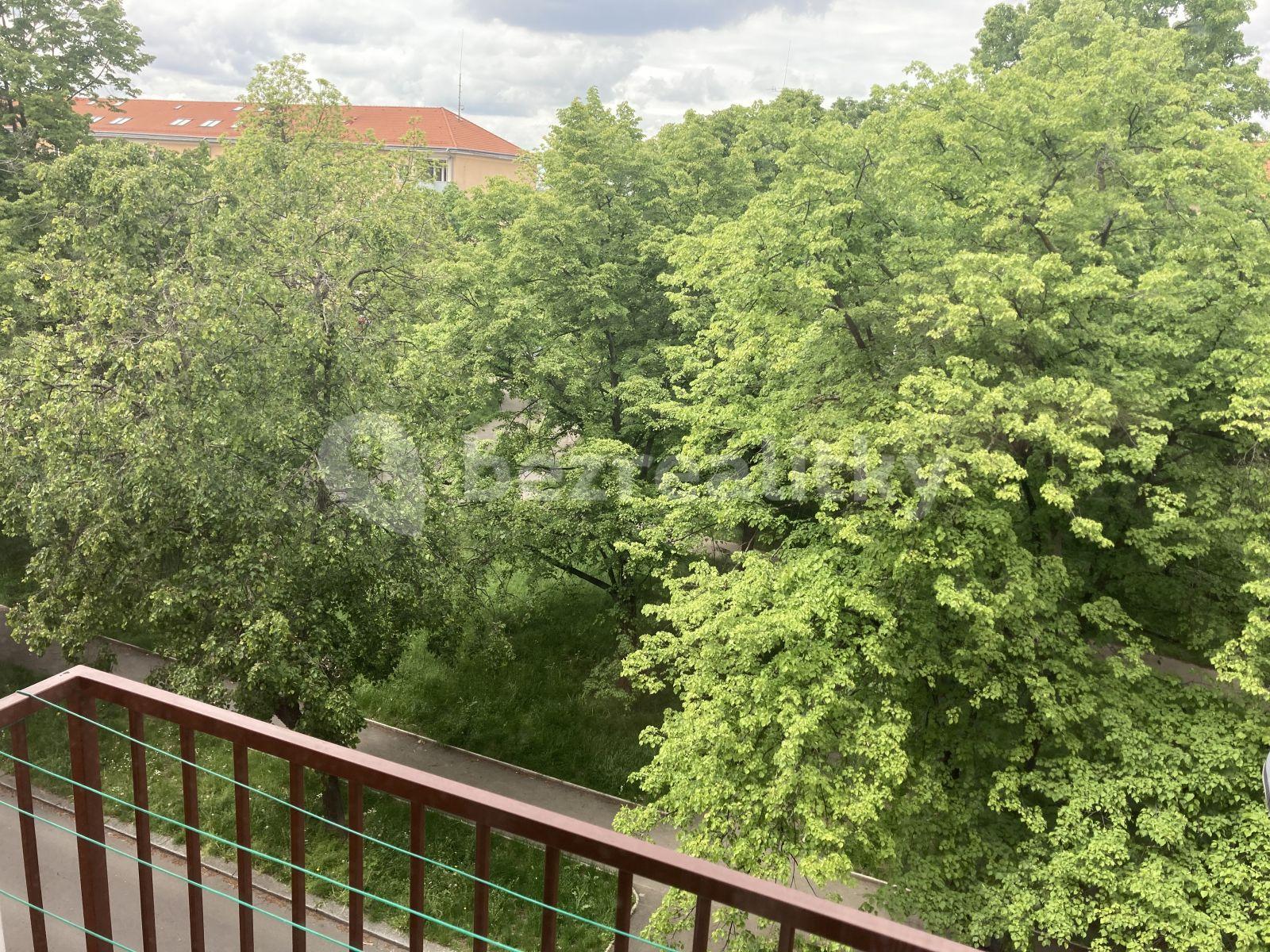 Studio flat to rent, 50 m², Jabloňová, Prague, Prague