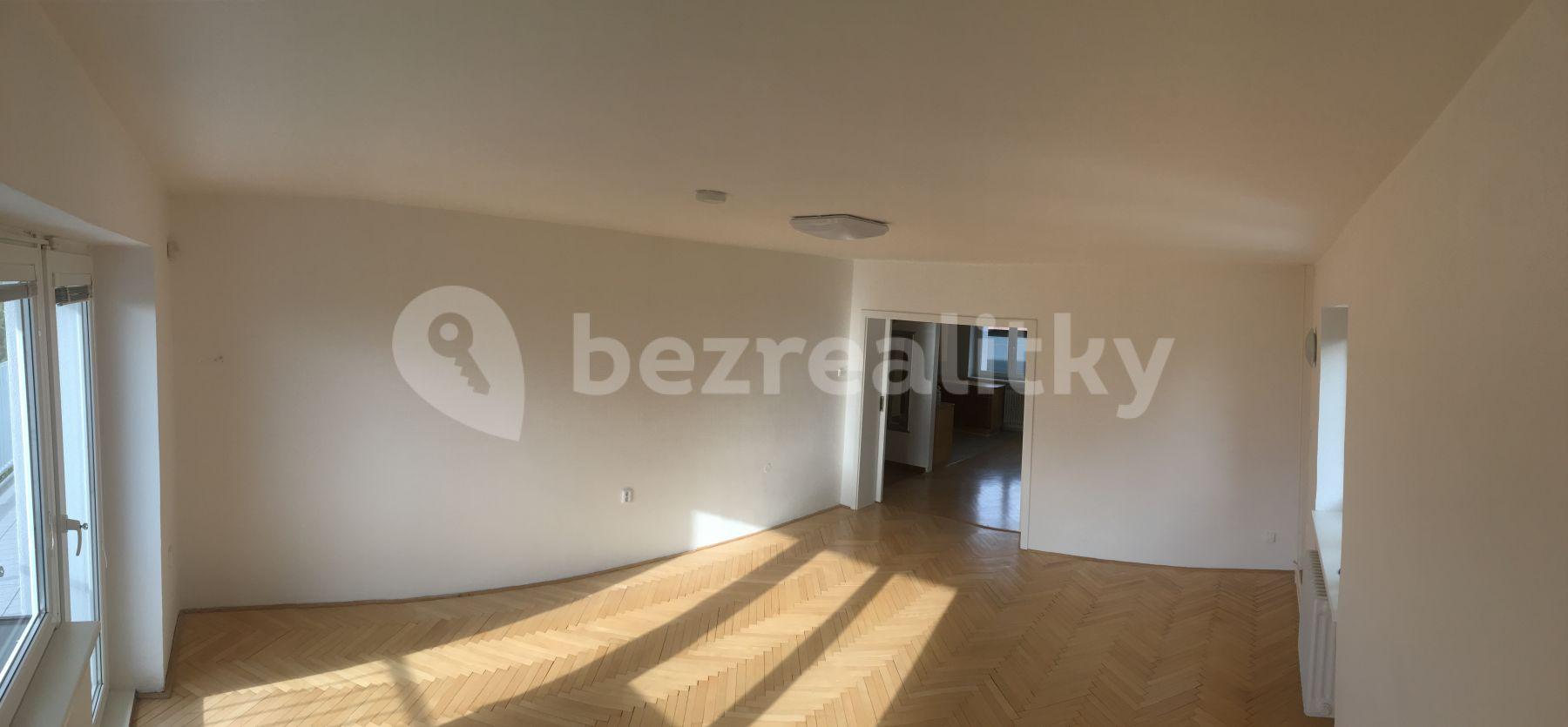 2 bedroom with open-plan kitchen flat to rent, 90 m², Nad Višňovkou, Prague, Prague