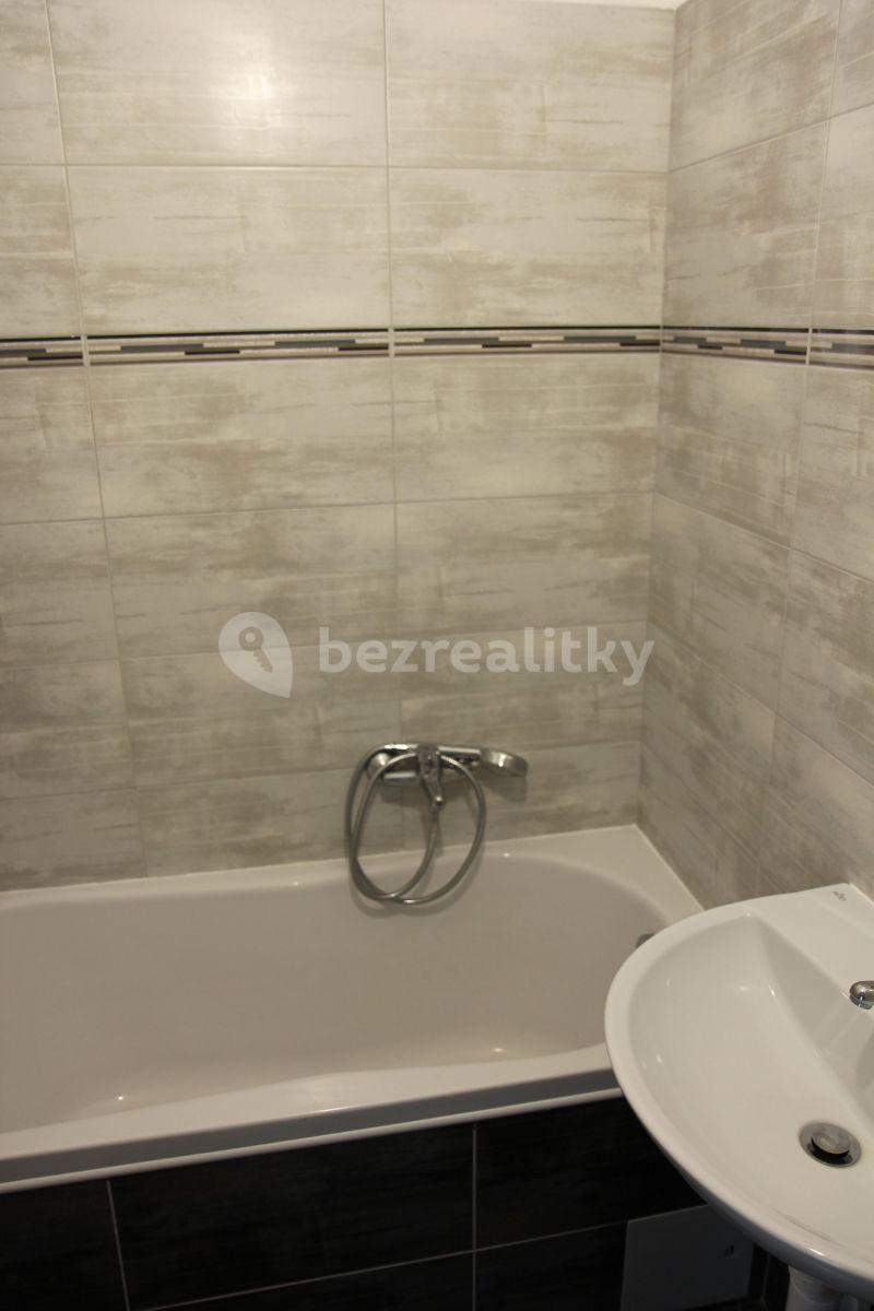 2 bedroom flat to rent, 56 m², Družstevní, Týnec nad Sázavou, Středočeský Region