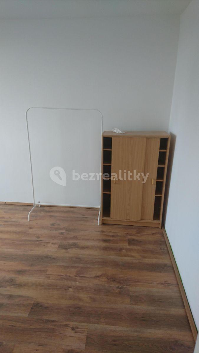 3 bedroom flat to rent, 70 m², Zdiměřická, Prague, Prague