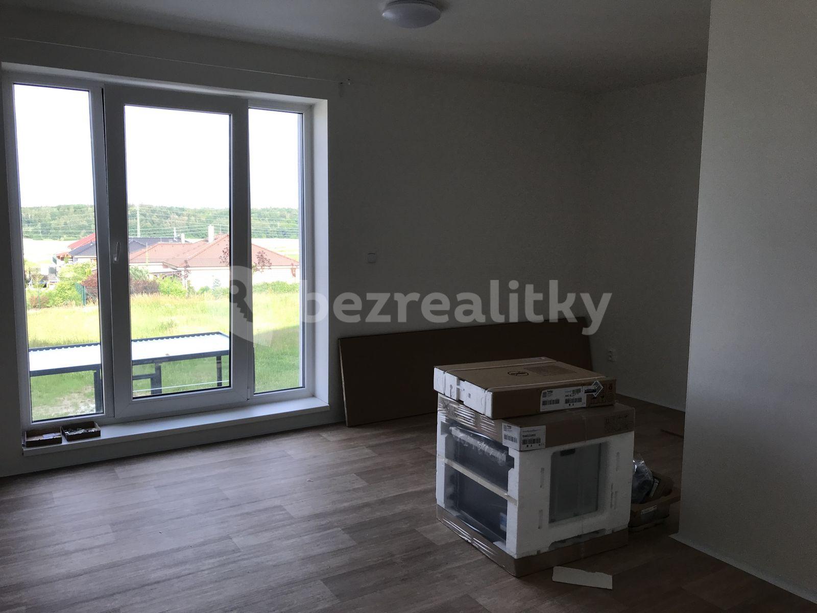 2 bedroom with open-plan kitchen flat to rent, 68 m², Krátká, Doksy, Středočeský Region