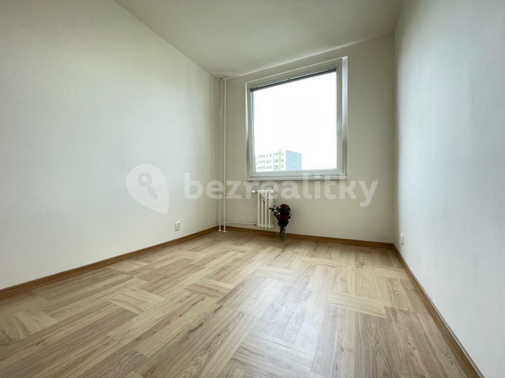 3 bedroom with open-plan kitchen flat to rent, 75 m², Pertoldova, Prague, Prague