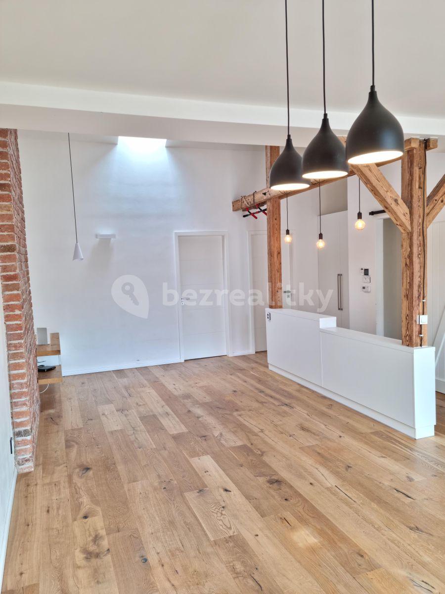 2 bedroom with open-plan kitchen flat to rent, 83 m², Kotlaska, Prague, Prague