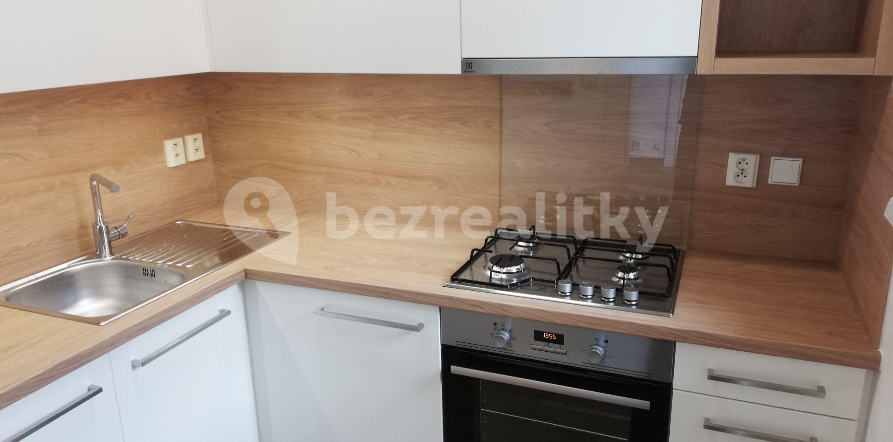 3 bedroom flat to rent, 91 m², Na Třebešíně, Prague, Prague