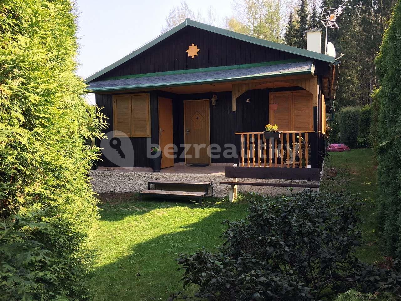 recreational property to rent, 0 m², Dobronice u Bechyně, Jihočeský Region