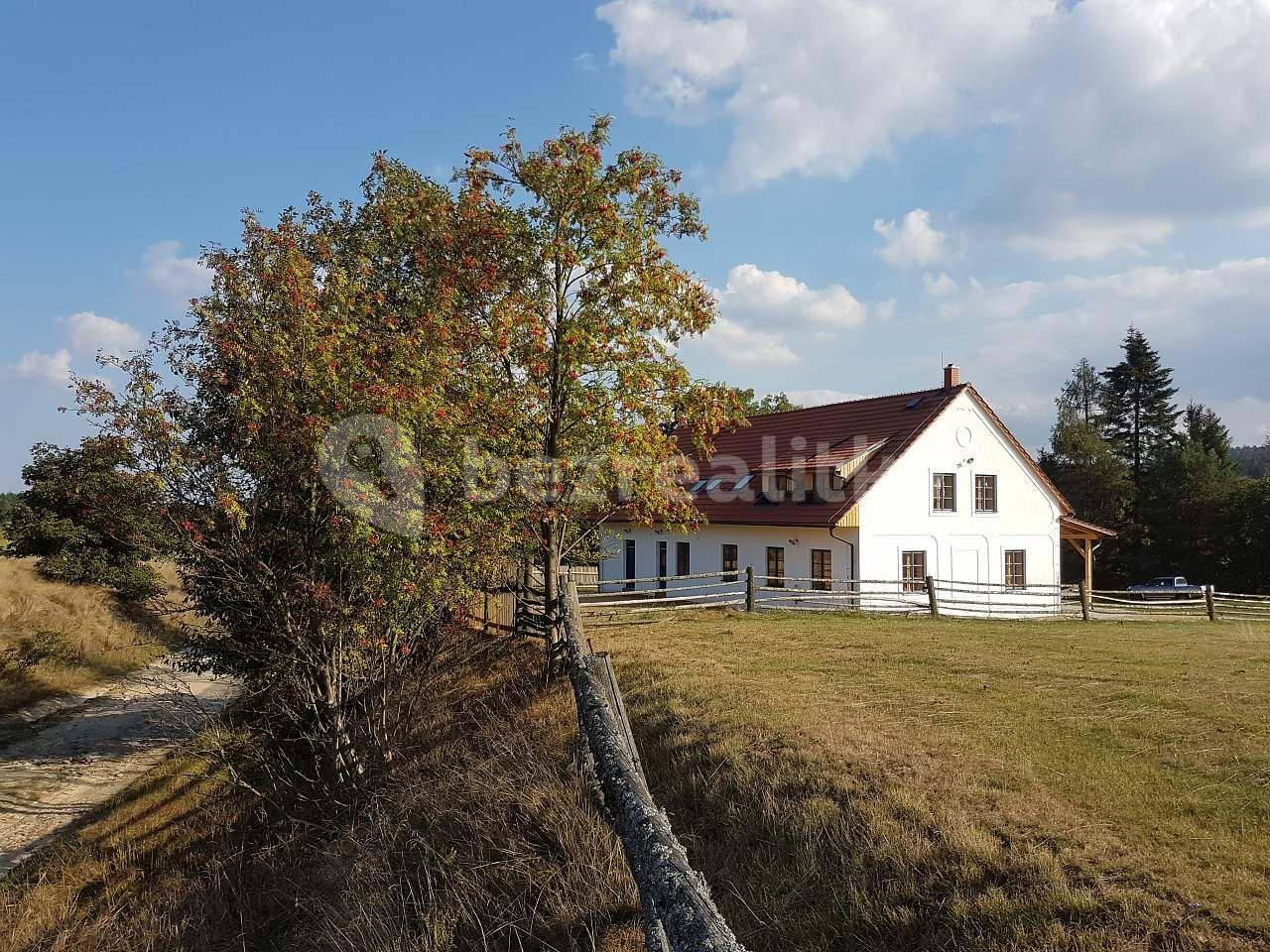 recreational property to rent, 0 m², Kunžak, Jihočeský Region