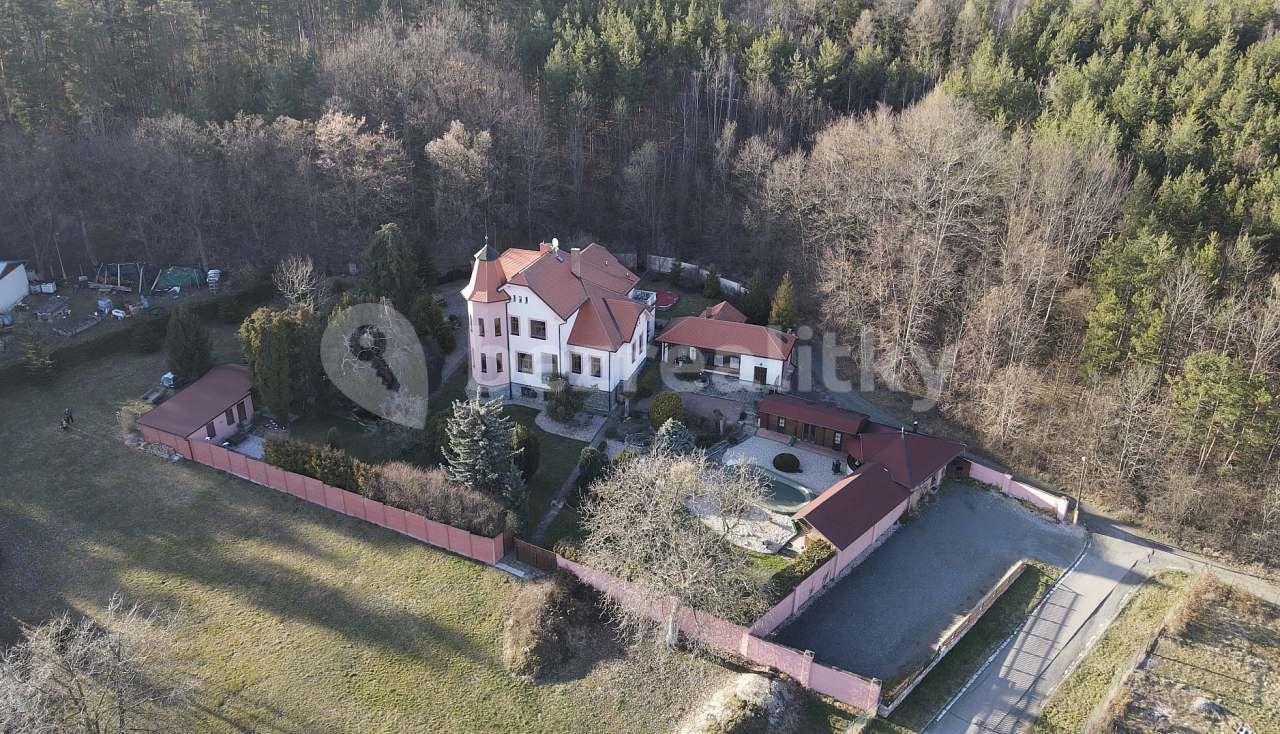 recreational property to rent, 0 m², Hroubovice, Pardubický Region