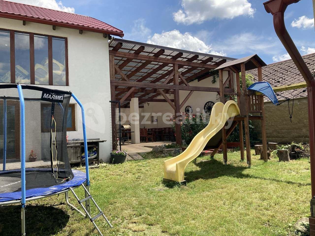 recreational property to rent, 0 m², Malá Losenice, Vysočina Region