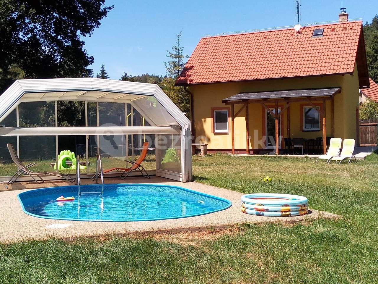 recreational property to rent, 0 m², Stříbrná Skalice, Středočeský Region