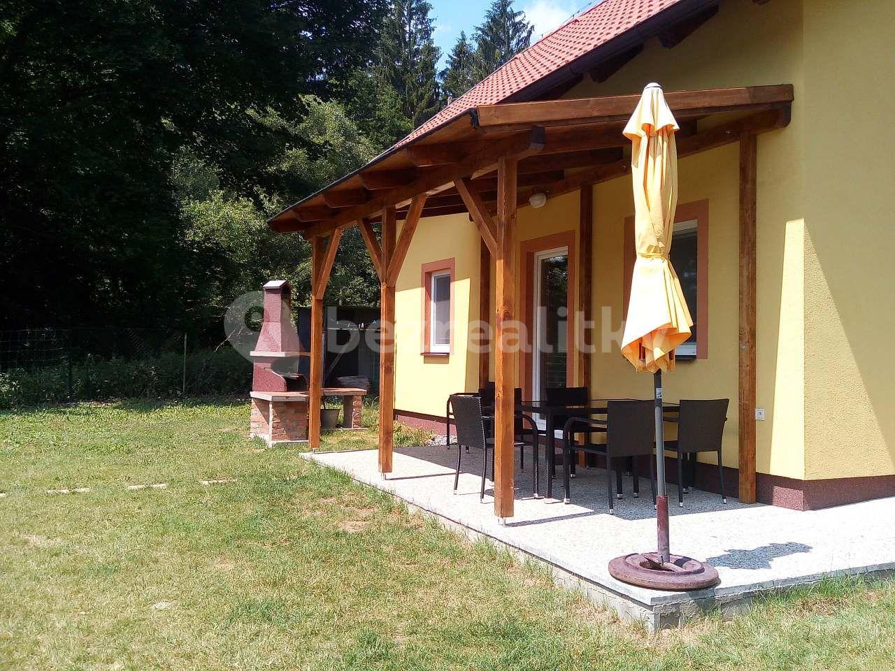 recreational property to rent, 0 m², Stříbrná Skalice, Středočeský Region