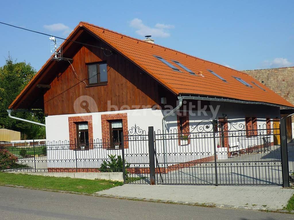 recreational property to rent, 0 m², Byzhradec, Královéhradecký Region